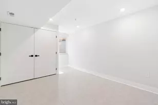 2207 N Franklin St, Philadelphia, PA 19133 - Photo 12