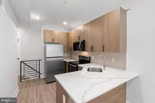 2207 N Franklin St, Philadelphia, PA 19133 - Photo 2