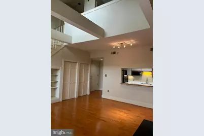 918-920 Spruce Street #11, Philadelphia, PA 19107 - Photo 4