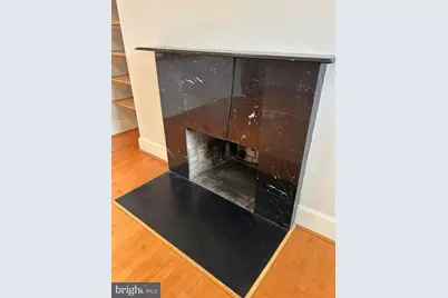 918-920 Spruce Street #11, Philadelphia, PA 19107 - Photo 6