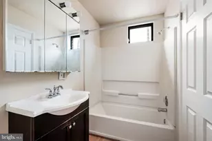937 Christian St, Philadelphia, PA 19147 - Photo 8