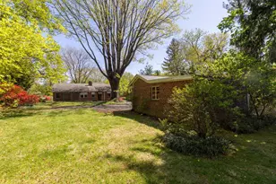 309 E Roumfort Rd, Philadelphia, PA 19119 - Photo 30
