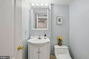 612 Queen St, Philadelphia, PA 19147 - Photo 22