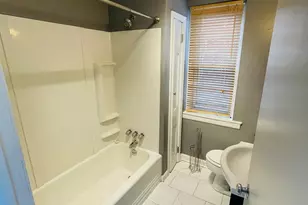 808 S 8th St, Philadelphia, PA 19147 - Photo 26