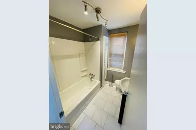 808 S 8th Street, Philadelphia, PA 19147 - Photo 18