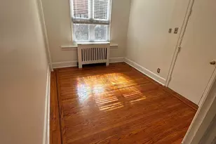 808 S 8th St, Philadelphia, PA 19147 - Photo 8