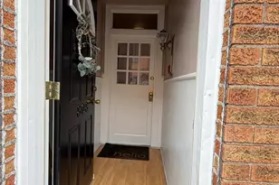 808 S 8th St, Philadelphia, PA 19147 - Photo 1