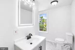 2545 S Marshall St, Philadelphia, PA 19148 - Photo 6