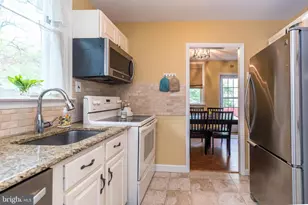 14014 Napier St, Philadelphia, PA 19116 - Photo 2