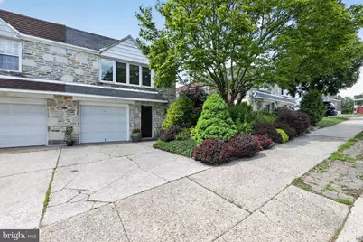 795 Hill Road, Philadelphia, PA 19128 - Photo 2
