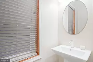 2138 Morris St, Philadelphia, PA 19145 - Photo 10