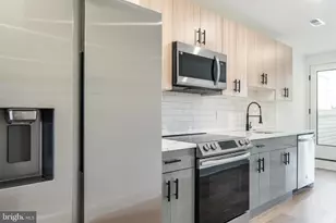2252 N Front St, Philadelphia, PA 19133 - Photo 6