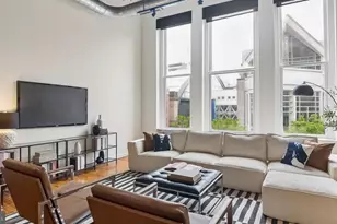 1027 Arch St, Philadelphia, PA 19107 - Photo 4