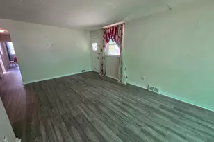 7382 Shelbourne St, Philadelphia, PA 19111 - Photo 10