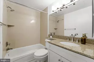 2429 Locust St, Philadelphia, PA 19103 - Photo 20