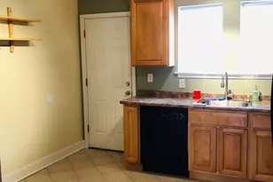 2027 S Darien St, Philadelphia, PA 19148 - Photo 6
