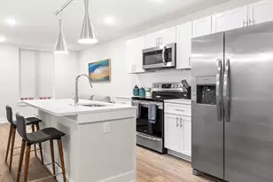 214 Vine St, Philadelphia, PA 19106 - Photo 2