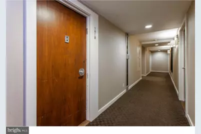 224-30 W Rittenhouse Square #1818, Philadelphia, PA 19103 - Photo 4
