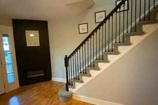 427 E Sharpnack St, Philadelphia, PA 19119 - Photo 8
