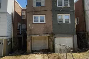 427 E Sharpnack St, Philadelphia, PA 19119 - Photo 28