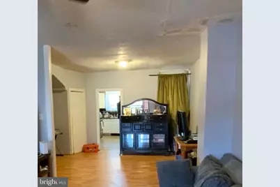 427 E Sharpnack Street, Philadelphia, PA 19119 - Photo 6