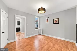 427 E Sharpnack St, Philadelphia, PA 19119 - Photo 10