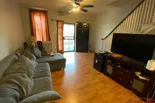 427 E Sharpnack St, Philadelphia, PA 19119 - Photo 2