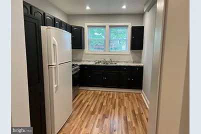 427 E Sharpnack Street, Philadelphia, PA 19119 - Photo 10