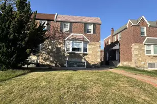 2413 Vista St, Philadelphia, PA 19152 - Photo 2