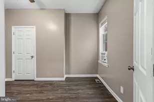 1109 W Silver St, Philadelphia, PA 19133 - Photo 18