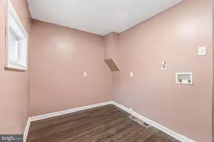 1109 W Silver St, Philadelphia, PA 19133 - Photo 22