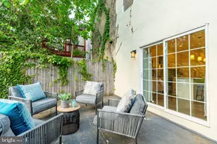 870 N 19th St, Philadelphia, PA 19130 - Photo 18