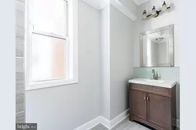 870 N 19th Street, Philadelphia, PA 19130 - Photo 28