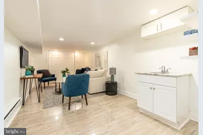 870 N 19th Street, Philadelphia, PA 19130 - Photo 46