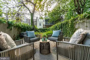 870 N 19th St, Philadelphia, PA 19130 - Photo 16