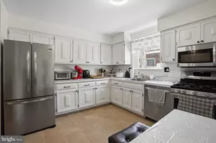 748 Hill Rd, Philadelphia, PA 19128 - Photo 8
