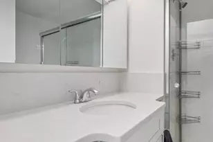 1326 Spruce St, Philadelphia, PA 19107 - Photo 12
