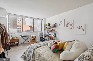 1326 Spruce St, Philadelphia, PA 19107 - Photo 10