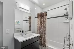811 S 20th St, Philadelphia, PA 19146 - Photo 30