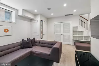 811 S 20th Street #B, Philadelphia, PA 19146 - Photo 38