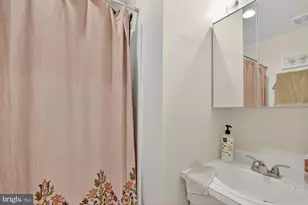 258 S 9th St, Philadelphia, PA 19107 - Photo 10
