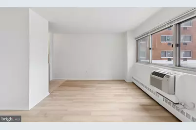 2101 Chestnut Street #324-R, Philadelphia, PA 19103 - Photo 2