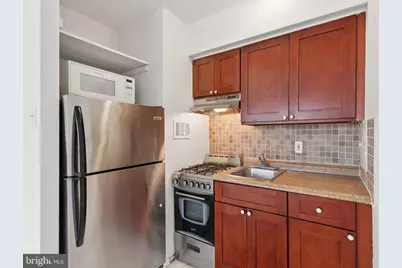 2101 Chestnut Street #324-R, Philadelphia, PA 19103 - Photo 8