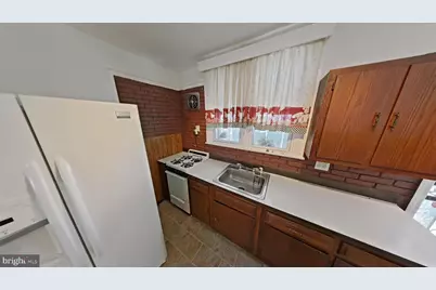 438 Saint Pauls Street, Philadelphia, PA 19140 - Photo 4