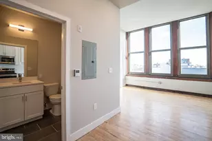 1300 S 19th St, Philadelphia, PA 19146 - Photo 6