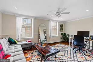 402 Fairmount Ave, Philadelphia, PA 19123 - Photo 4