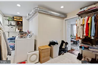 402 Fairmount Avenue, Philadelphia, PA 19123 - Photo 6