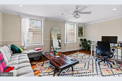 402 Fairmount Avenue, Philadelphia, PA 19123 - Photo 4