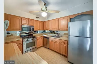 44303 Delaire Landing Road #303, Philadelphia, PA 19114 - Photo 14