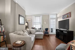 132 E Hartwell Ln, Philadelphia, PA 19118 - Photo 4
